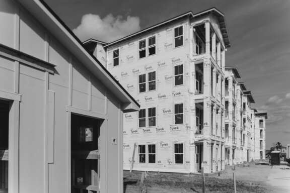 Investor Tour 2 26 128 BW