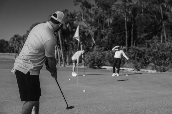 Pine Royale Lifestyle 61 BW