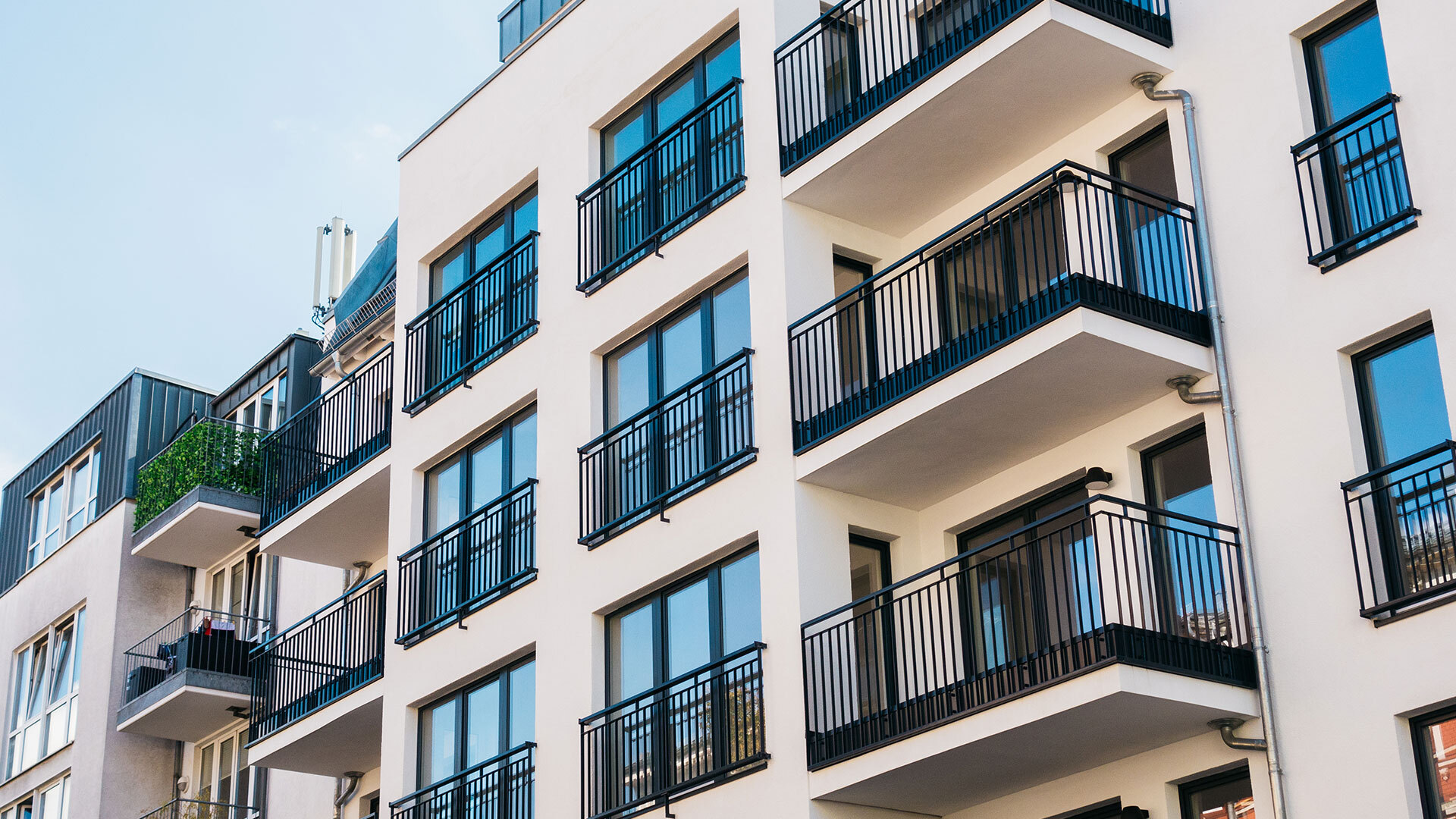 Comparing private real estate lending funds