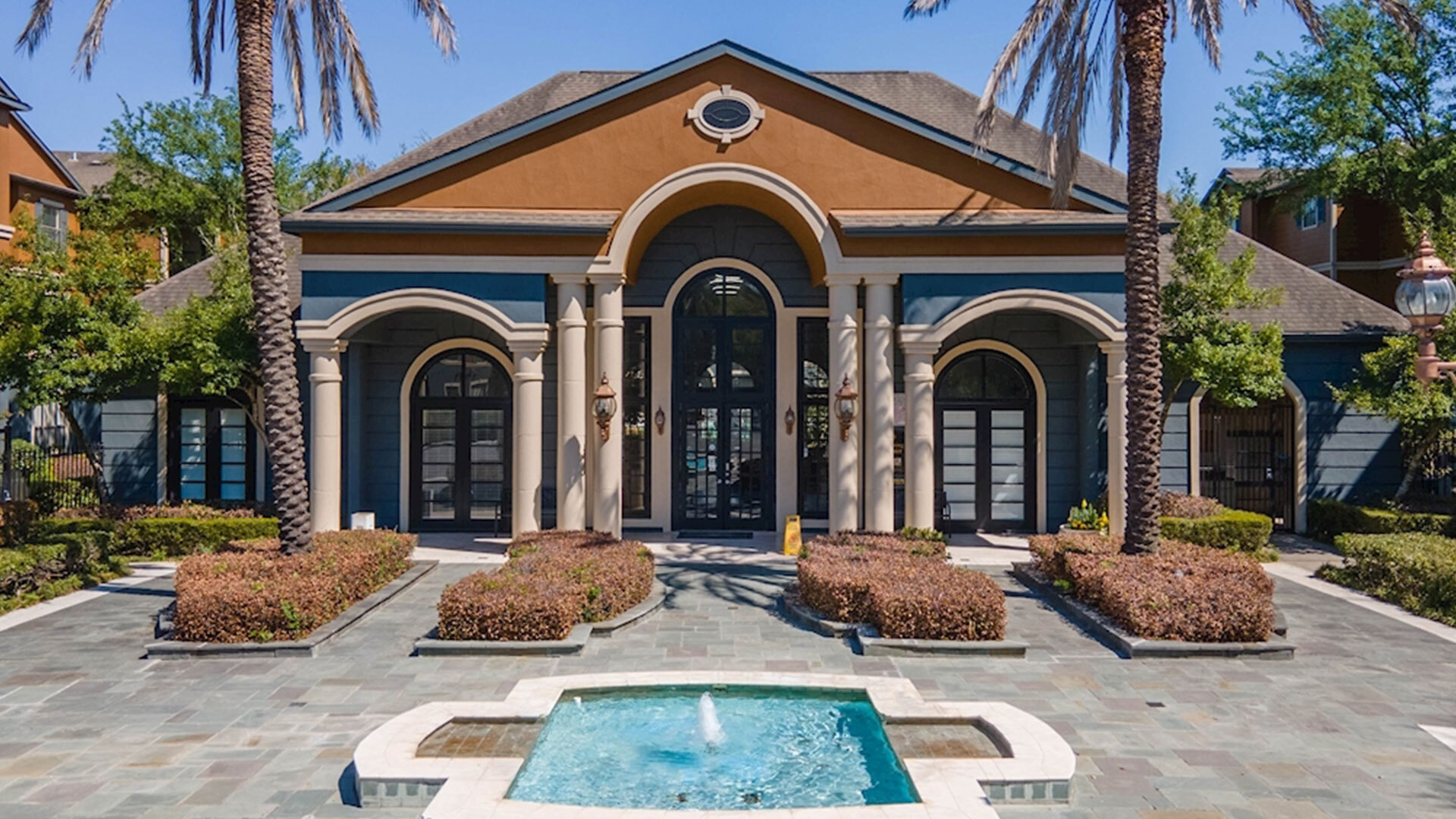 Dlp capital partners with colony hills capital