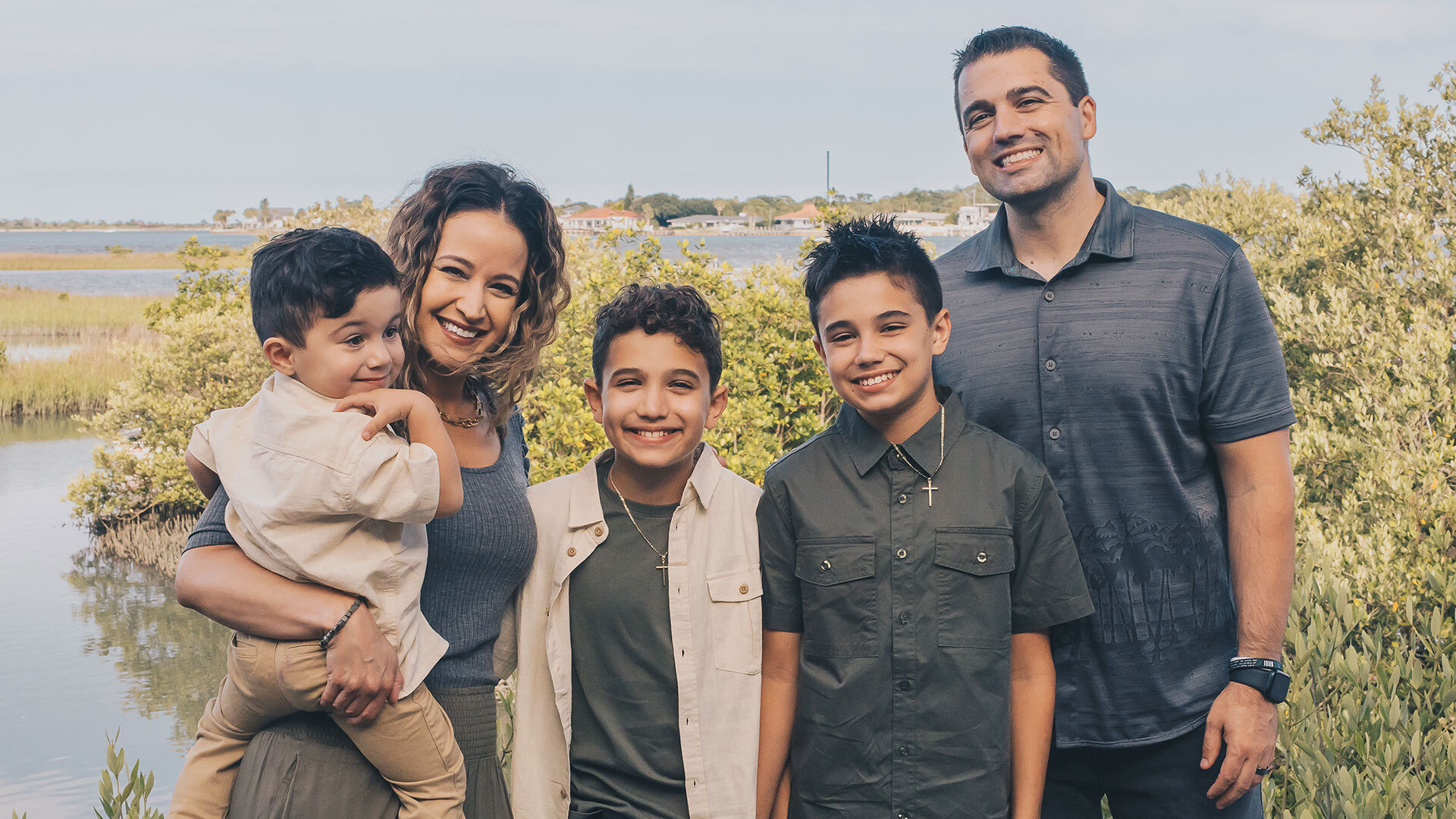 Habitd of an extraordinary family