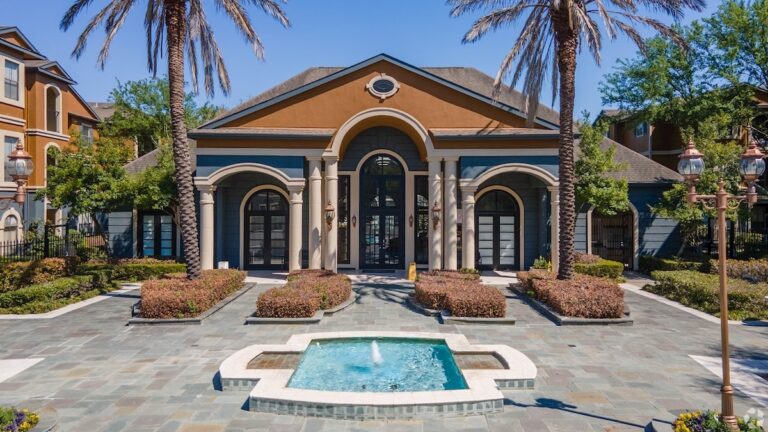 DLP Capital Partners with Colony Hills Capital to Purchase Apartment Complex in Kingwood, TX